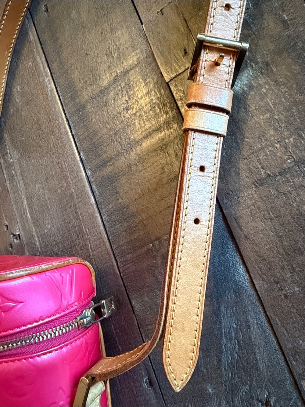 Louis Vuitton Vernis Sullivan Vertical Crossbody — Fuchsia/Hot Pink - Picture 8 of 15